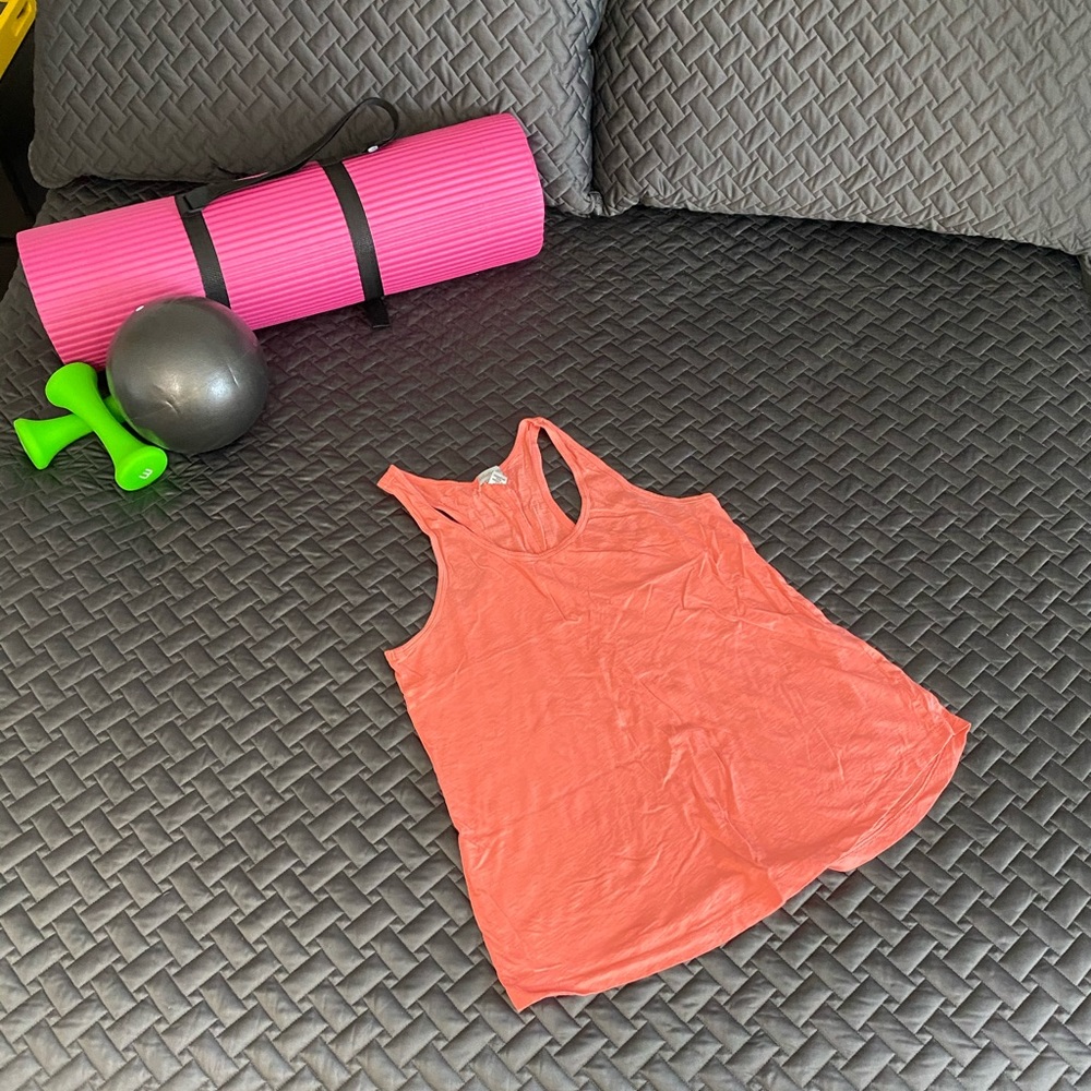 EUC coral t-shirt tank